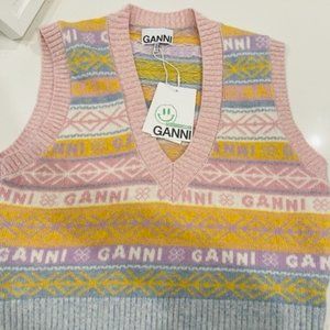 Ganni v-neck vest